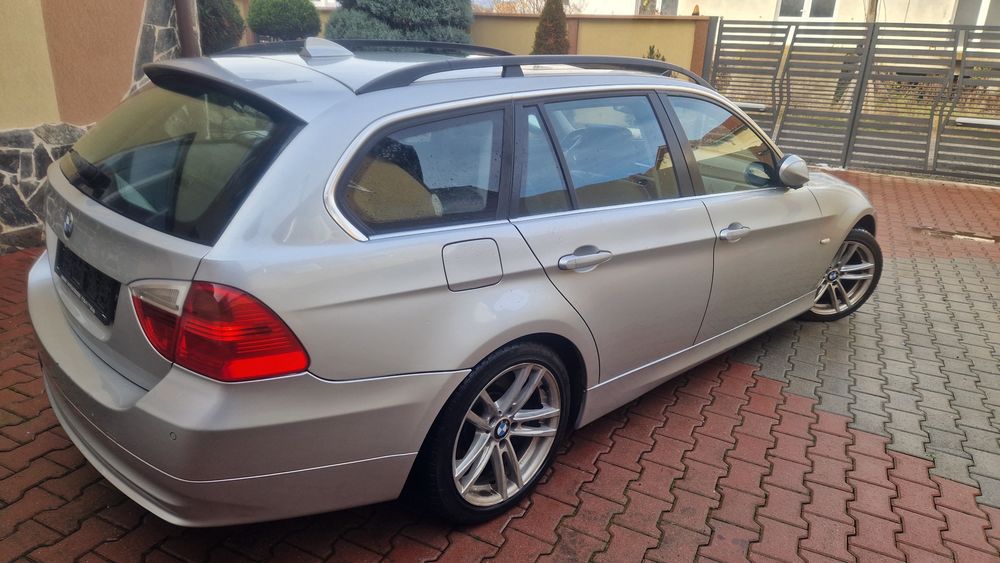 BMW 330d 2006 navi mare/ piele/ panoramic/ încălzire în scaune