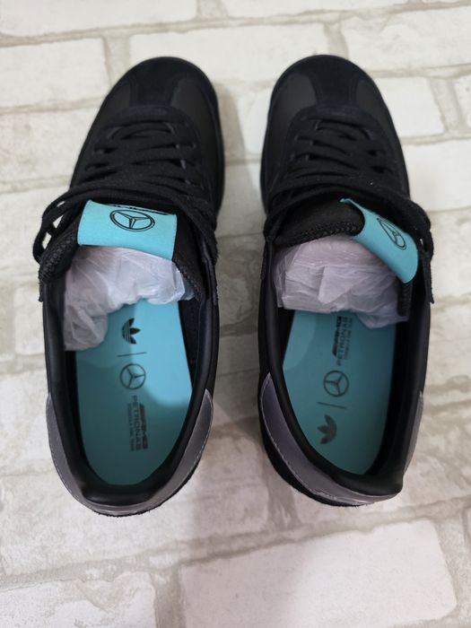 Продам кроссовки Adidas оригинал.