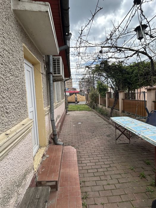 Casă de vânzare Strada Victoriei