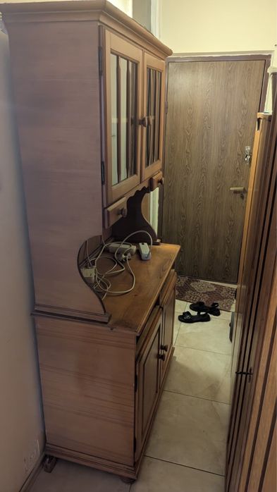 Coltar bucatarie, dulap si masa URGENT
