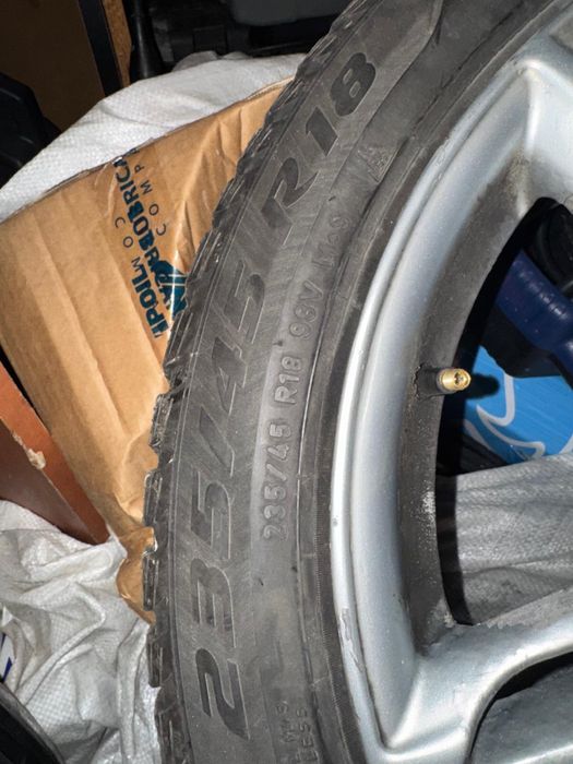 jante audi 18R cu anvelope aproape noi !