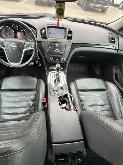 Opel insignia 2011