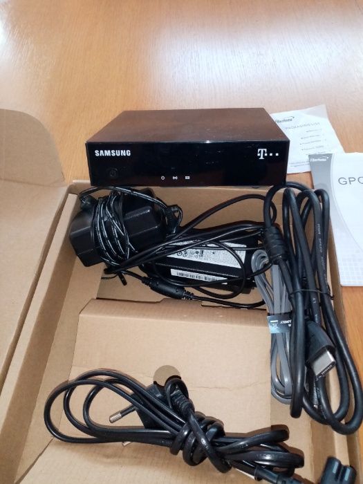 ricever samsung +antena parabolica + ruter romtelecom noi in cutie