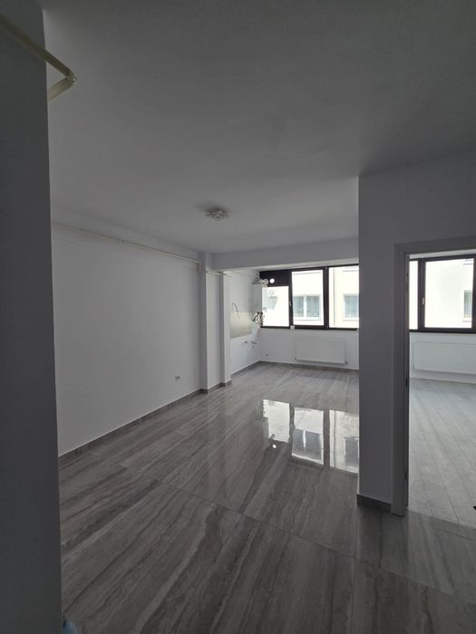 Închiriez Apartament, George Enescu,