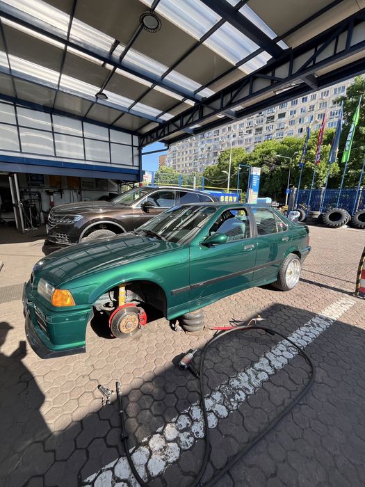 Bmw e36 320i m52b20 sedan 1995