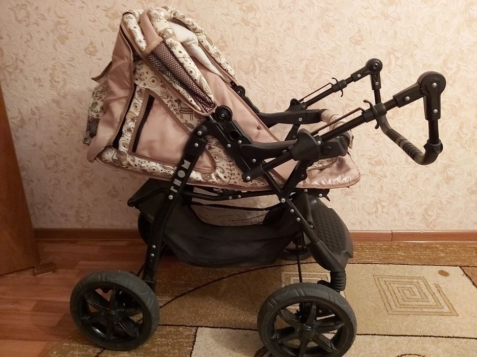 Коляска в хорошем сост