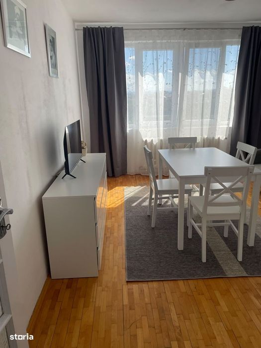 Ap 2 camere decomandat Splaiul Crișanei — fotografia 1