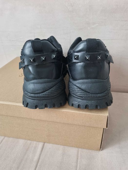 DeeZee Calvin Klein  QUAZI