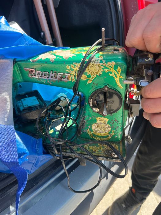 Masina de cusut veche