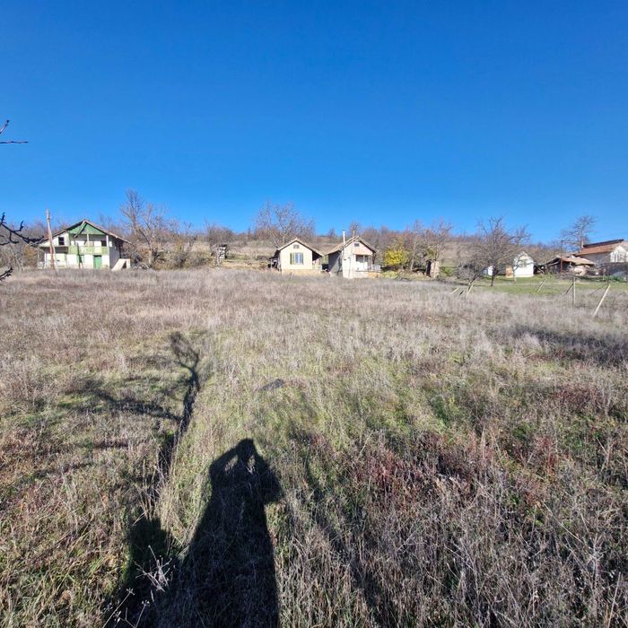 Продава се Къща в Горна Оряховица - 30 кв.м за 510 €/кв.м - Снимка #2