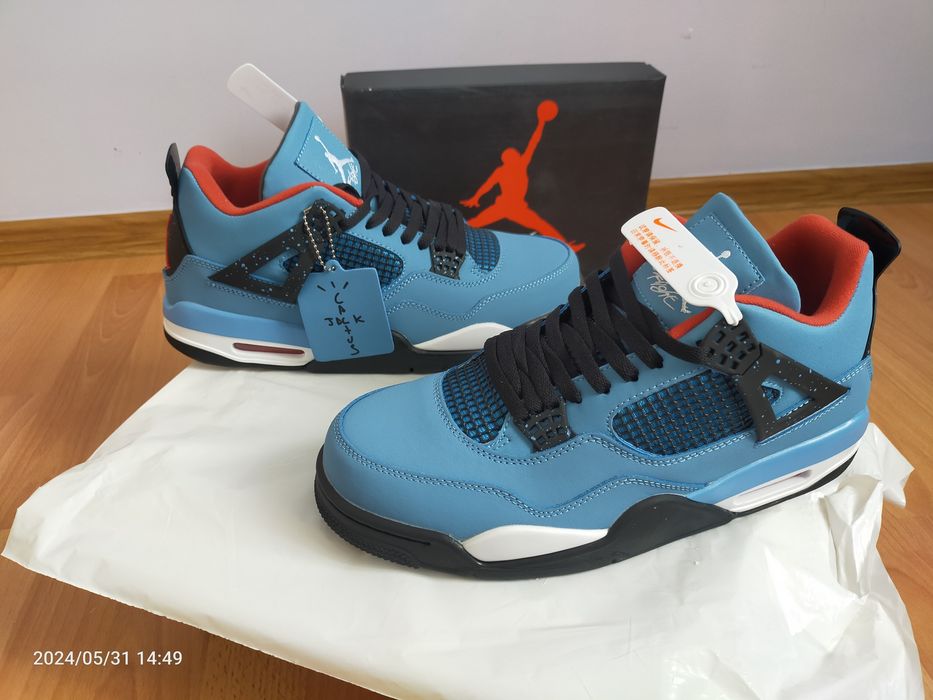 Кроссовки Nike новые, 2 пары