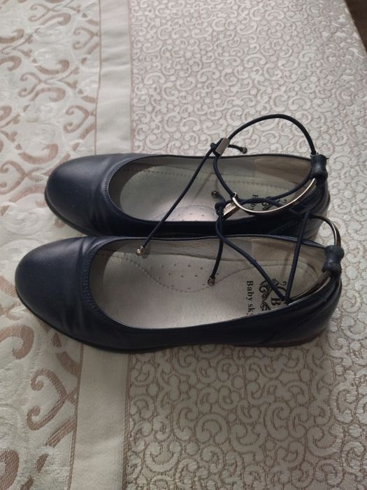 Туфли школьные .