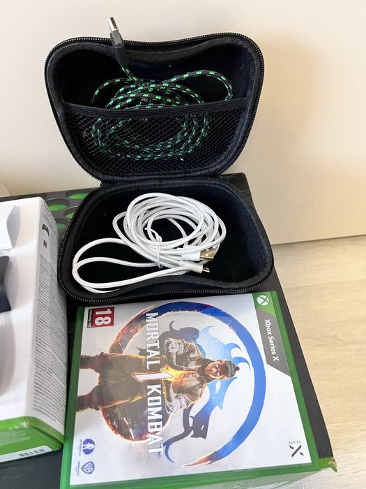 Xbox Series X 1Tb 2 manete