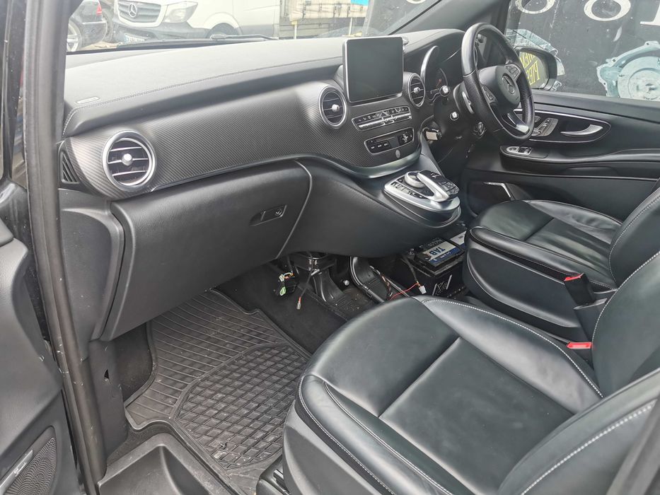 Dezmembrez mercedes v class w447 AMG /v250 euro 6/bara fata w447/stop/