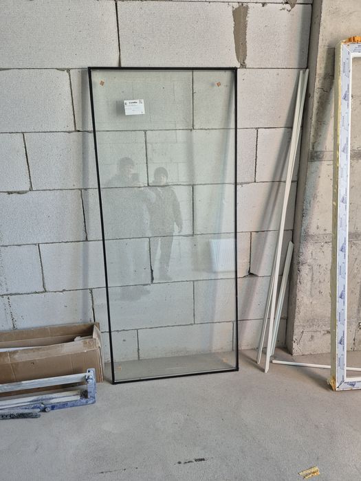 Продам стекло новое