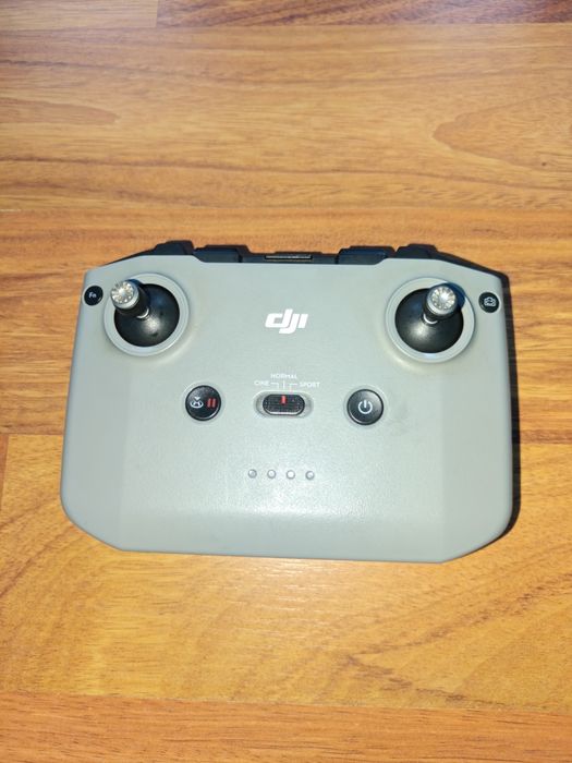 DJI mini 3 fly more combo 2 baterii