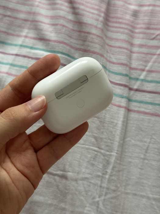 Кейс от наушников Apple AirPods Pro белый