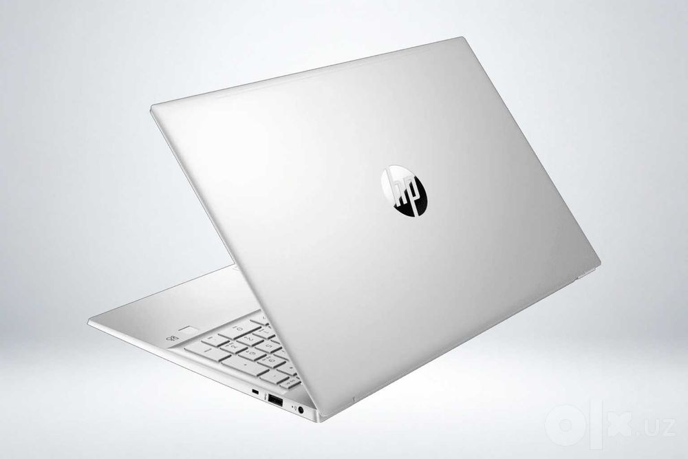 HP Pavilion 15 — 15.6" FHD IPS, Ryzen 5 5500U, 8GB RAM, 512GB SSD