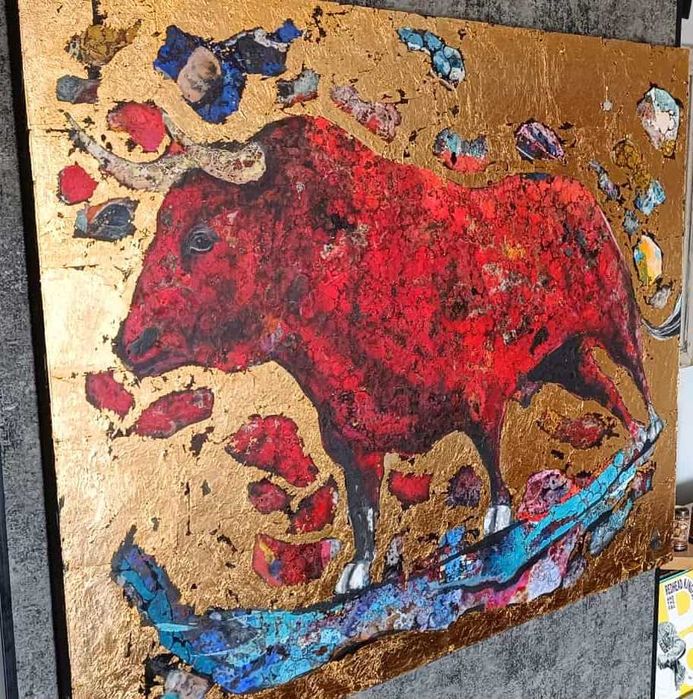 картина – „Ядосаният бик“ от Стефан Кръстев  масло и злато