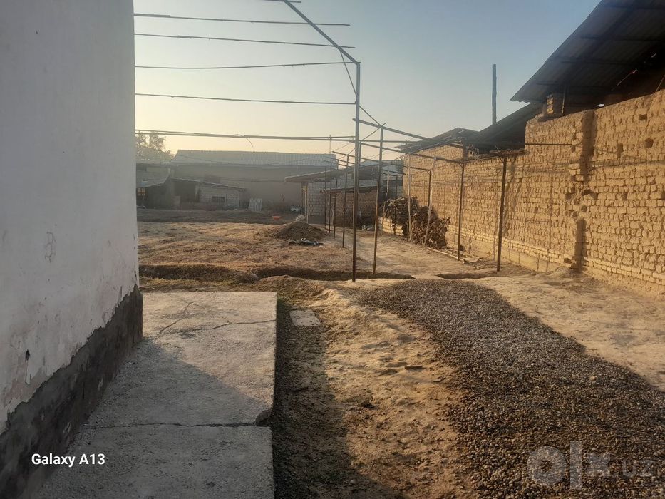 Катта ховли ретро уй Чинободд марказида катта ховли 13 сотикли ховли 5
