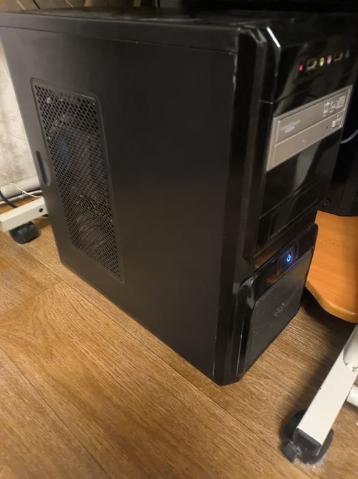 Системник бе видяхи