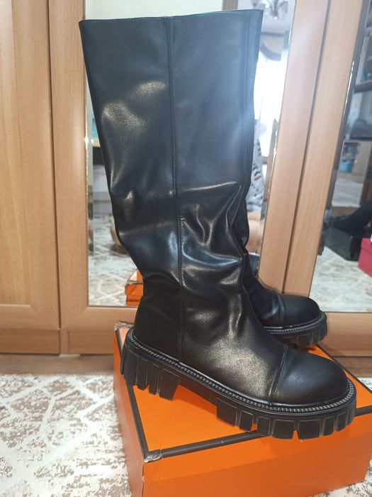 Продам ботинки и сапоги на осень