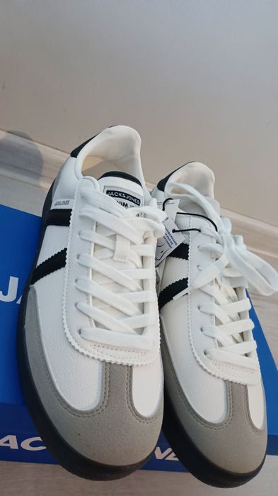 Обувки,,Djake &Djones,