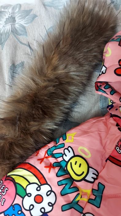 Зимняя куртка на девочку 7-8 лет