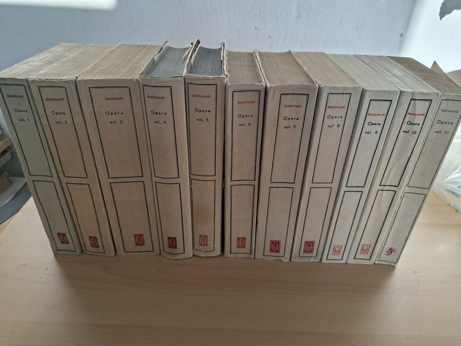 DOSTOIEVSKI - Opere complete ( 11 volume ) Stare Foarte Buna !!