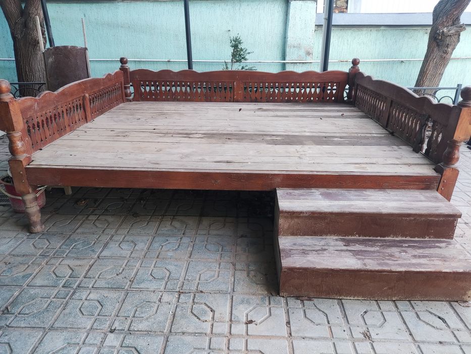 Продам деревянный топчан