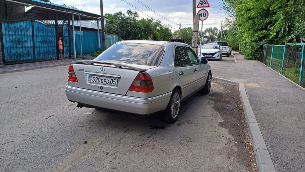 Мерседес жағдайы жақсы срочно