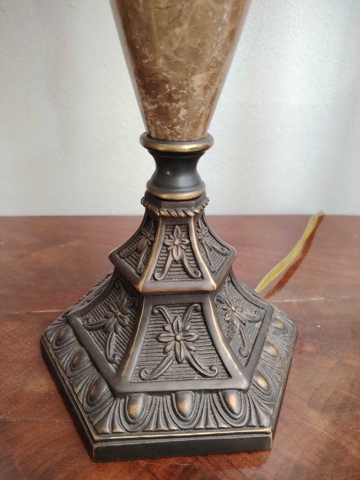 Lampa veioza / sfesnice