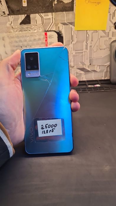 Vivo v21  продается