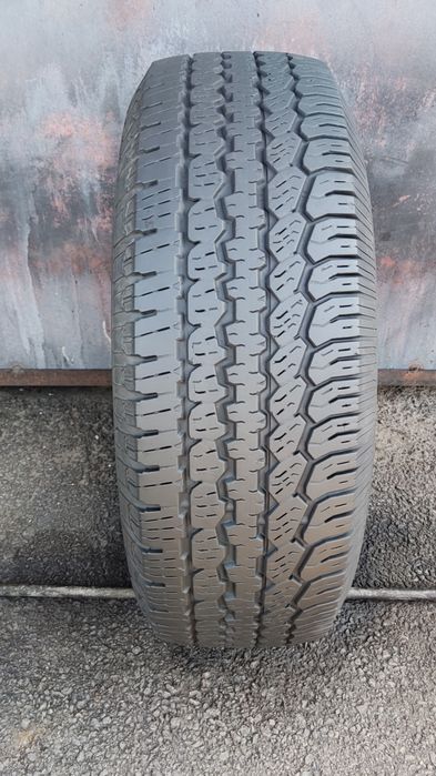 1брой всесезонна гума 265/70/15 BF Goodrich 
6.8мм