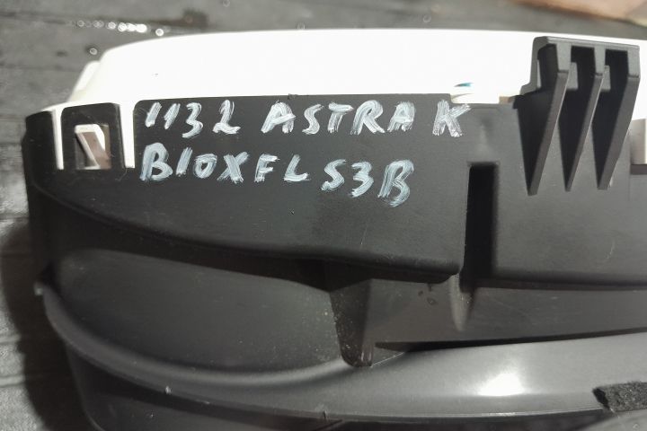 Ceasuri bord 39085721 B10XFL 39085721 B10XFL Opel Astra K