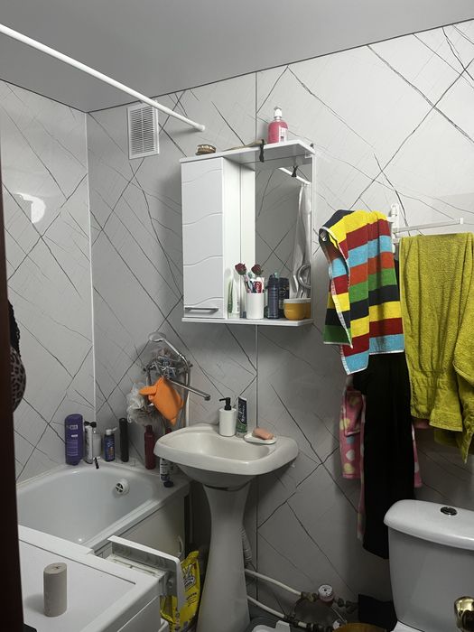 Продам квартиру 13 мкр