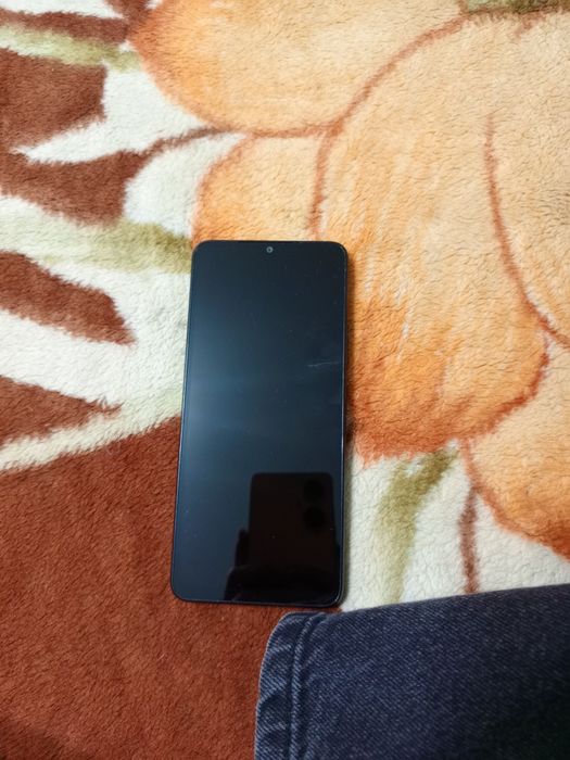 Продам телефон Redmi a3