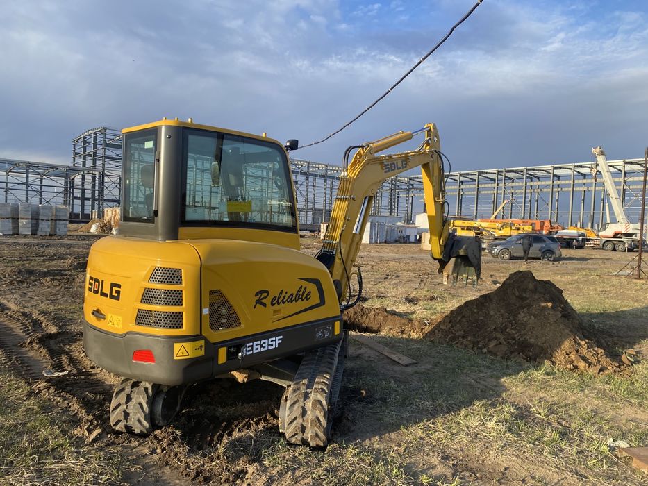 Экскаватор 3в1, гидромолот, ямобур