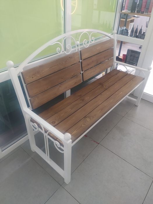 Скамейка железная