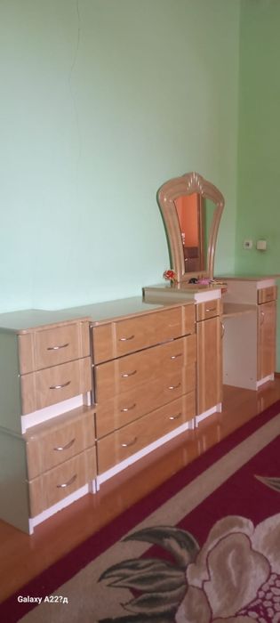 Спальный гарнитур б/у