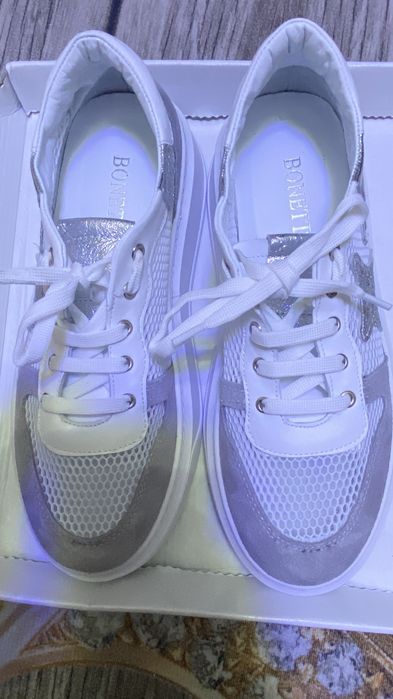 Турецкие кожаные кросовки