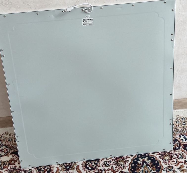 Продам светодиодную лампу