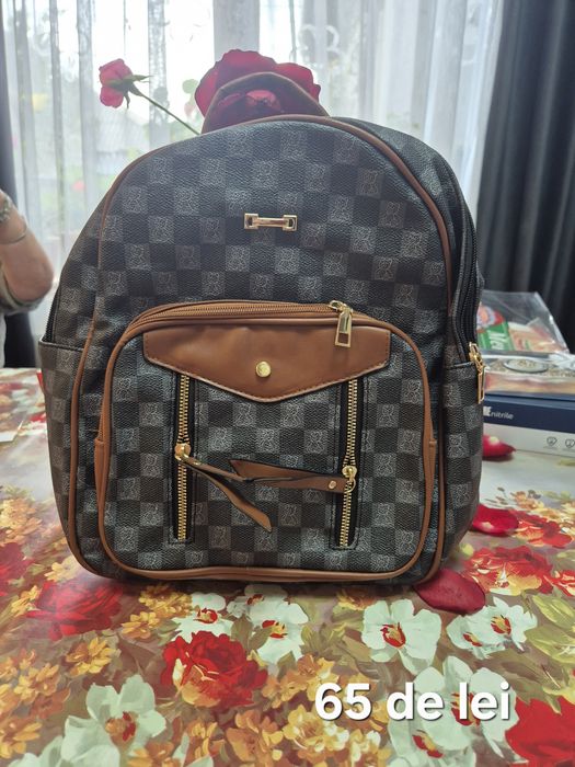 Ghiozdane dama diferite modele