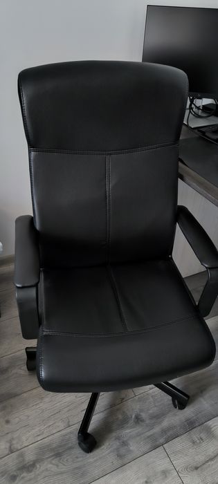 Scaun rotativ birou piele ecologica