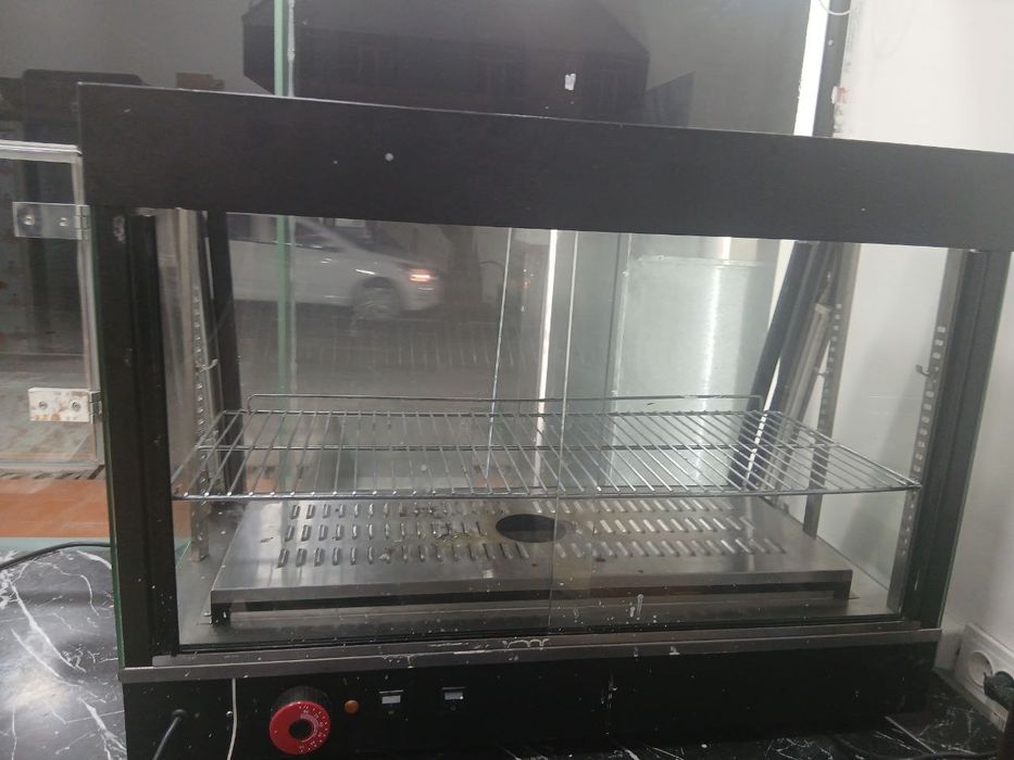 Сотилади Иссиқ ушлаб турадигон витрина