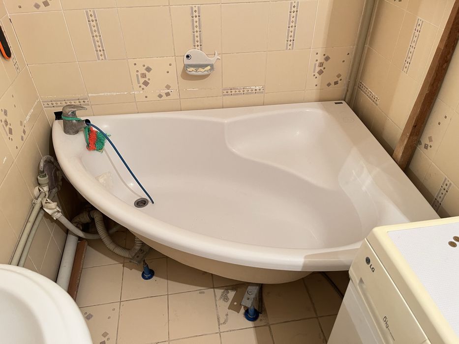 Ванна угловая бу