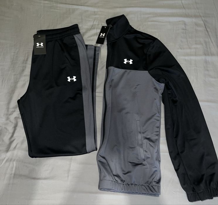 Спортен екип Under Armour, нов - с етикетите