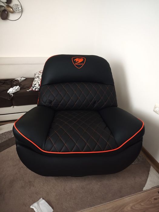 Гейминг кресло Cougar Overlord