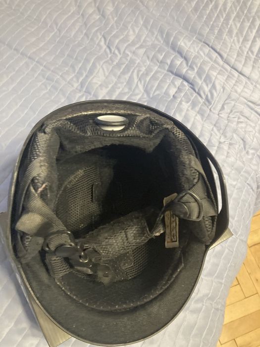 Каска за ски