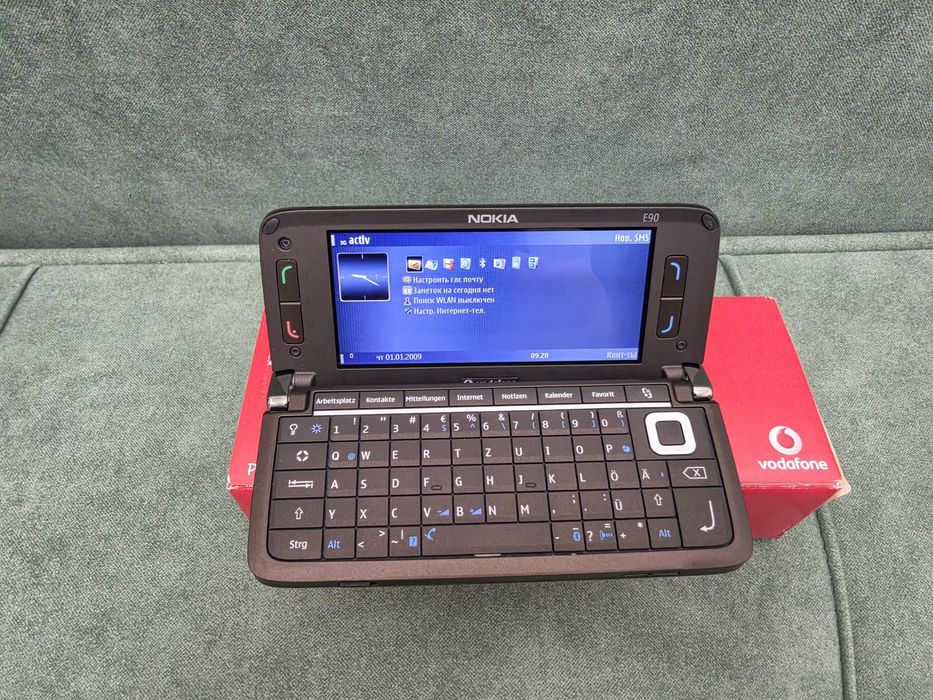 ретро Nokia E90 как новый